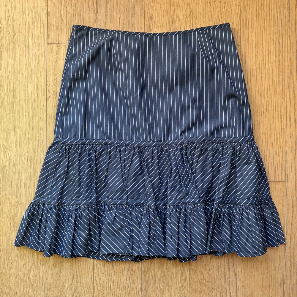 Fit & Flare Navy Striped Ruffle Skirt NWOT - Size 8 - Picture 4 of 5